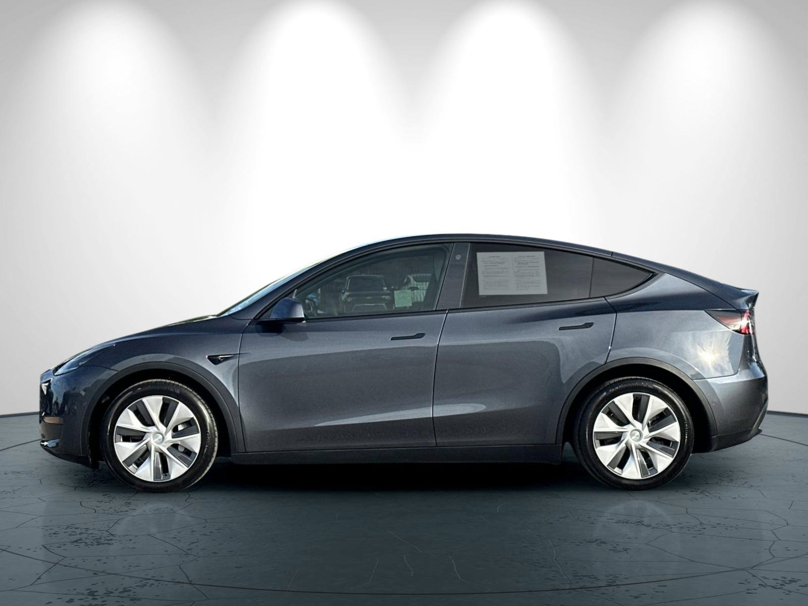 Used 2021 Tesla Model Y Long Range image 7