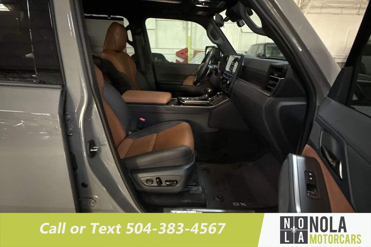 Used 2024 Lexus GX 550 image 29