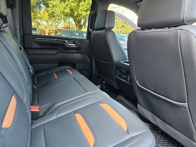 Used 2024 GMC Sierra 2500 AT4 w/ Technology Package AWD/4WD image 27