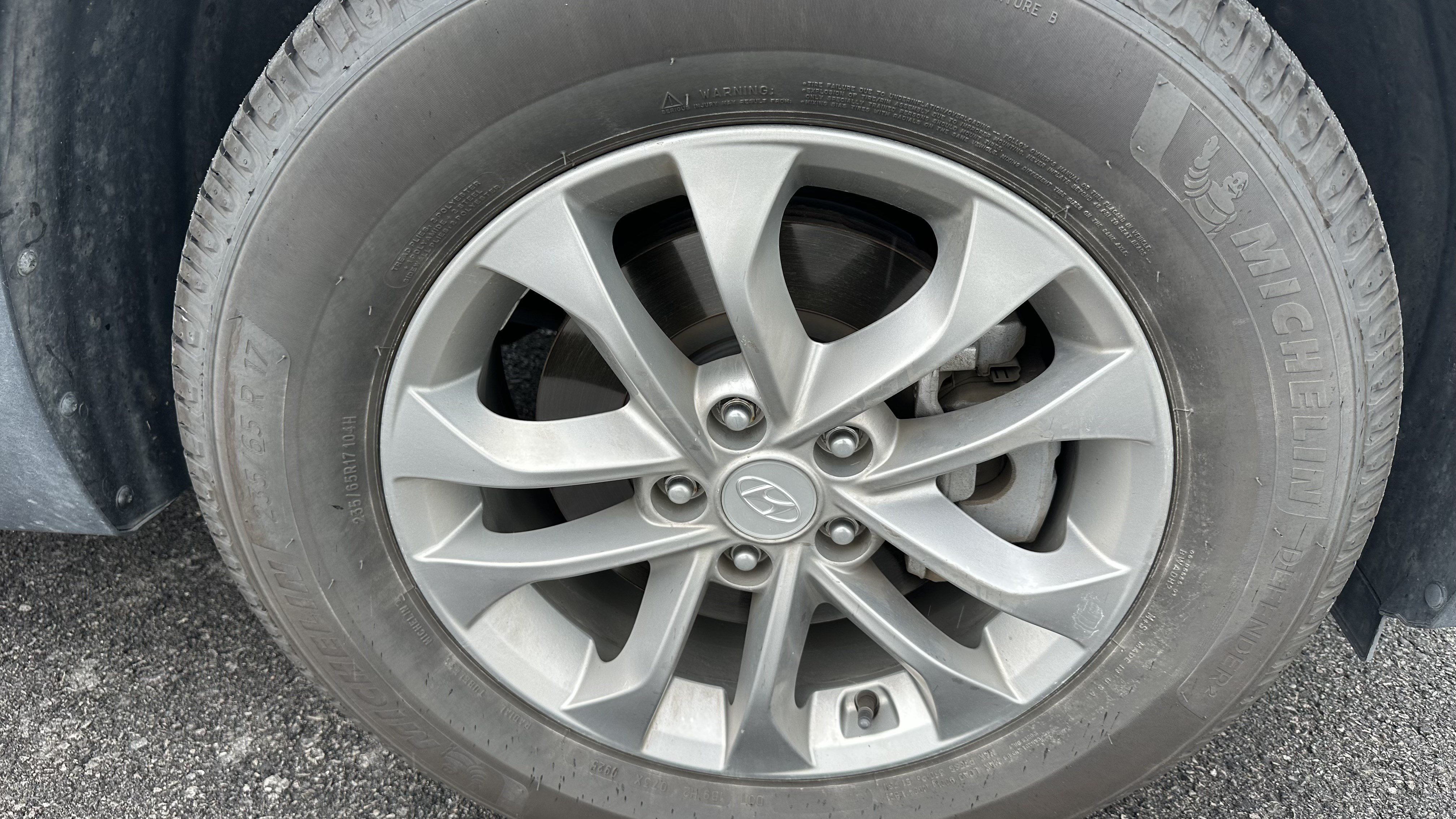 Used 2020 Hyundai Santa Fe SEL FWD image 15