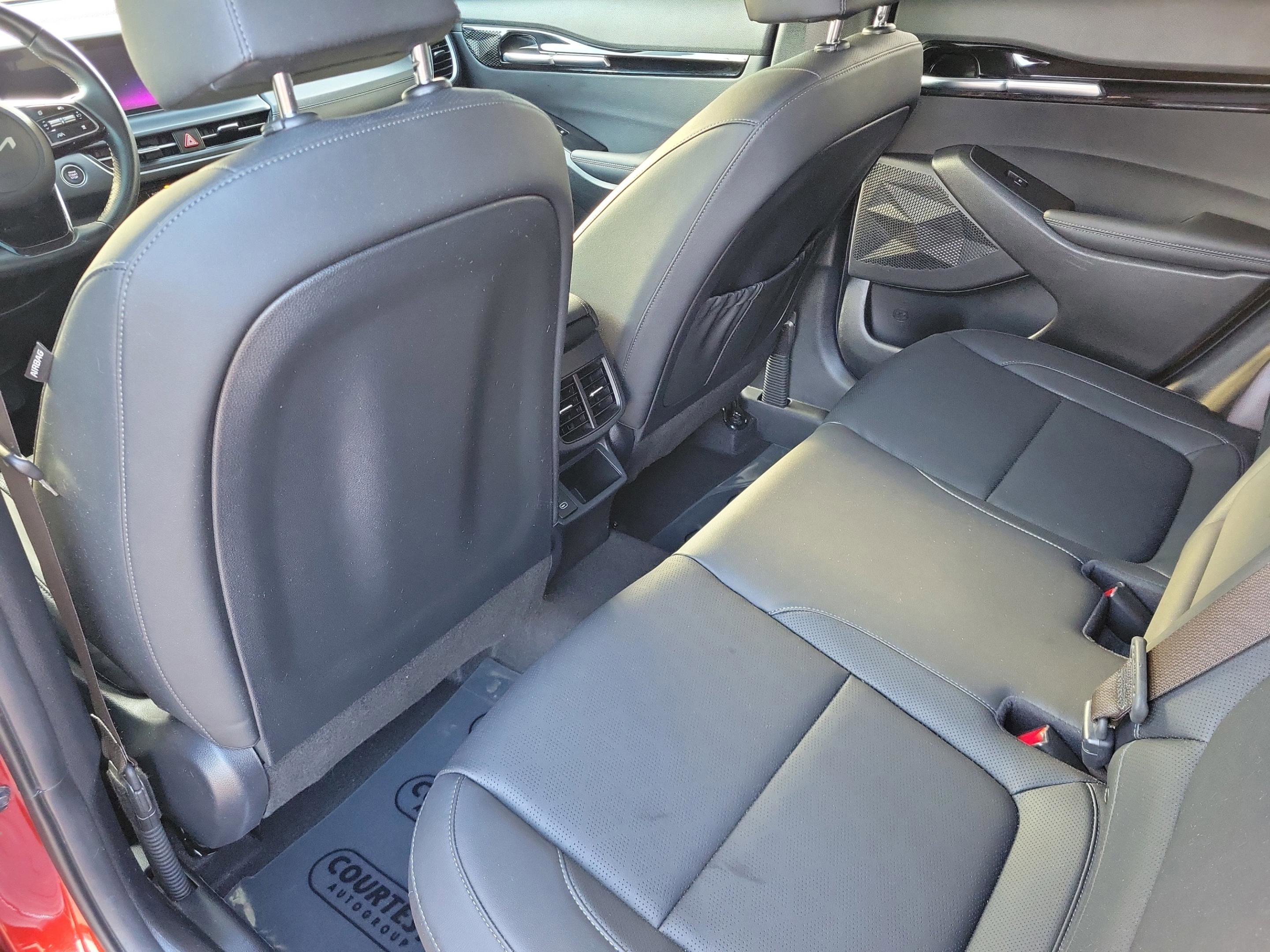 Used 2024 Kia Seltos SX image 9