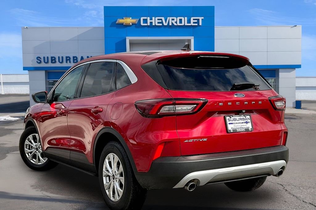 Used 2023 Ford Escape Active w/ Cold Weather Package FWD image 12