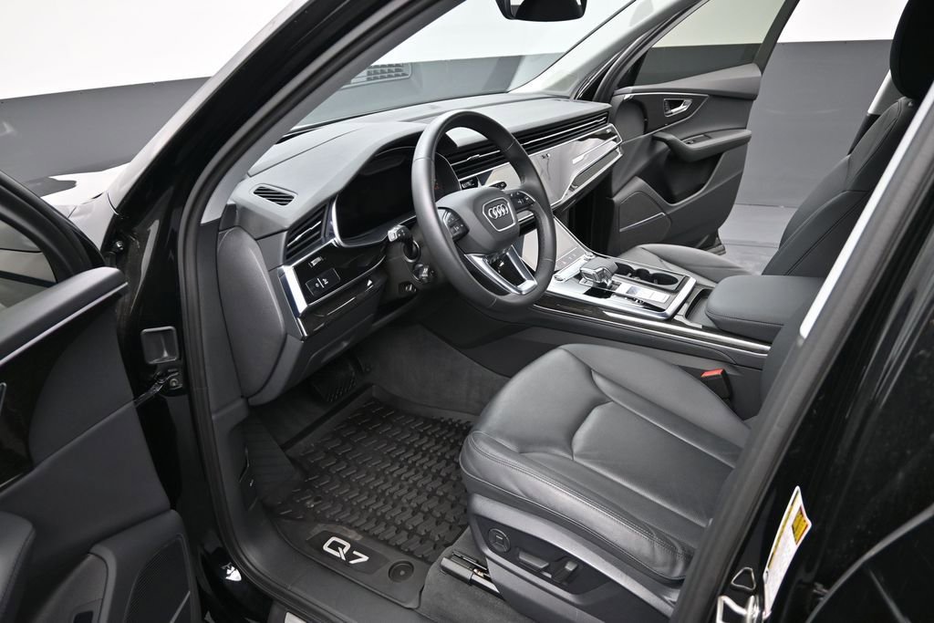 Used 2022 Audi Q7 3.0T Prestige AWD/4WD image 9
