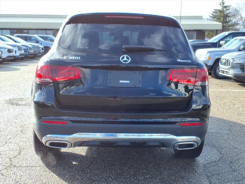 Used 2022 Mercedes-Benz GLC 300 4MATIC image 4
