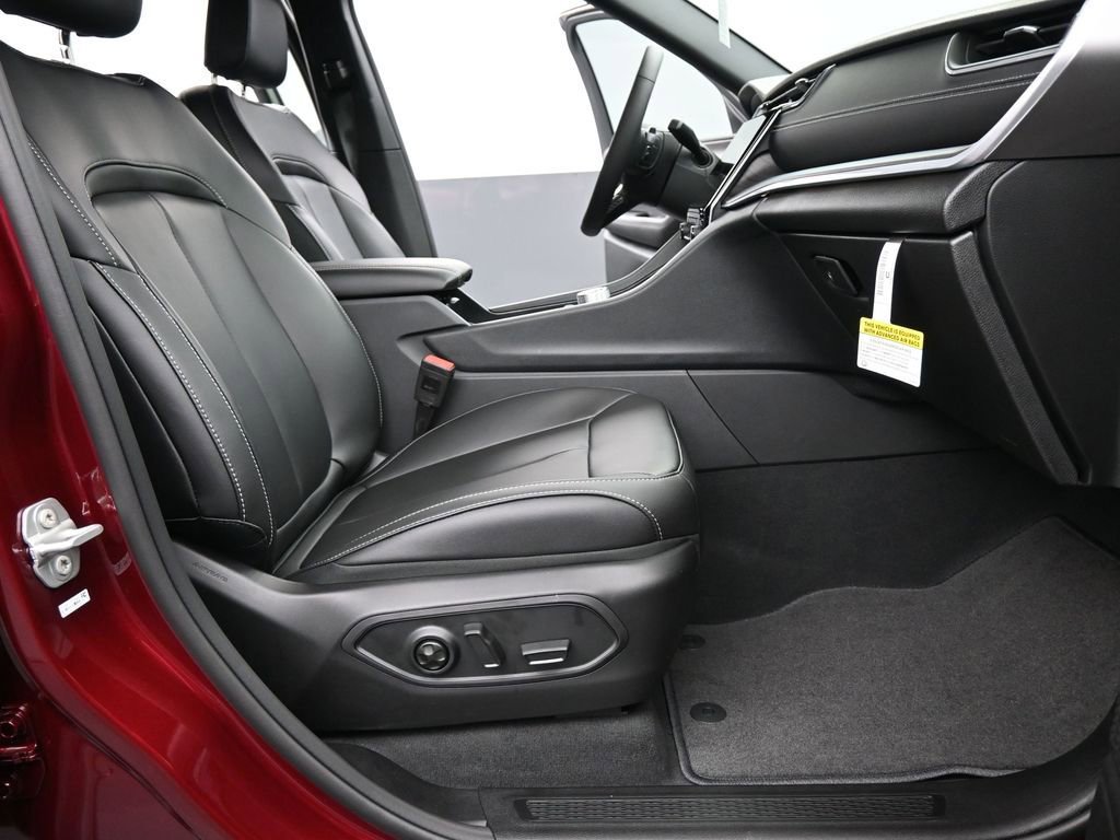 Used 2025 Jeep Grand Cherokee L Limited image 20