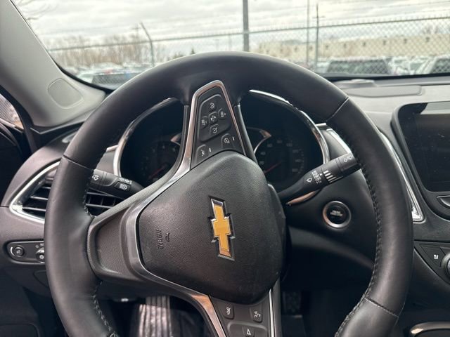 Used 2017 Chevrolet Malibu Premier w/ Premier Sun and Wheel Package image 8