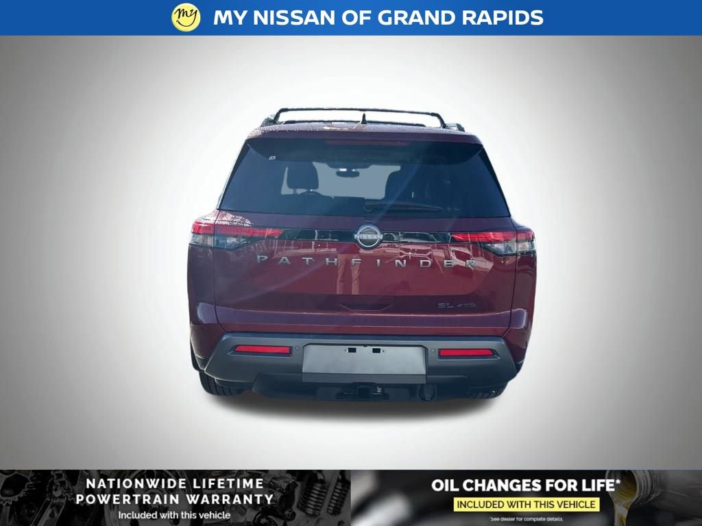 New 2026 Nissan Pathfinder SL image 4