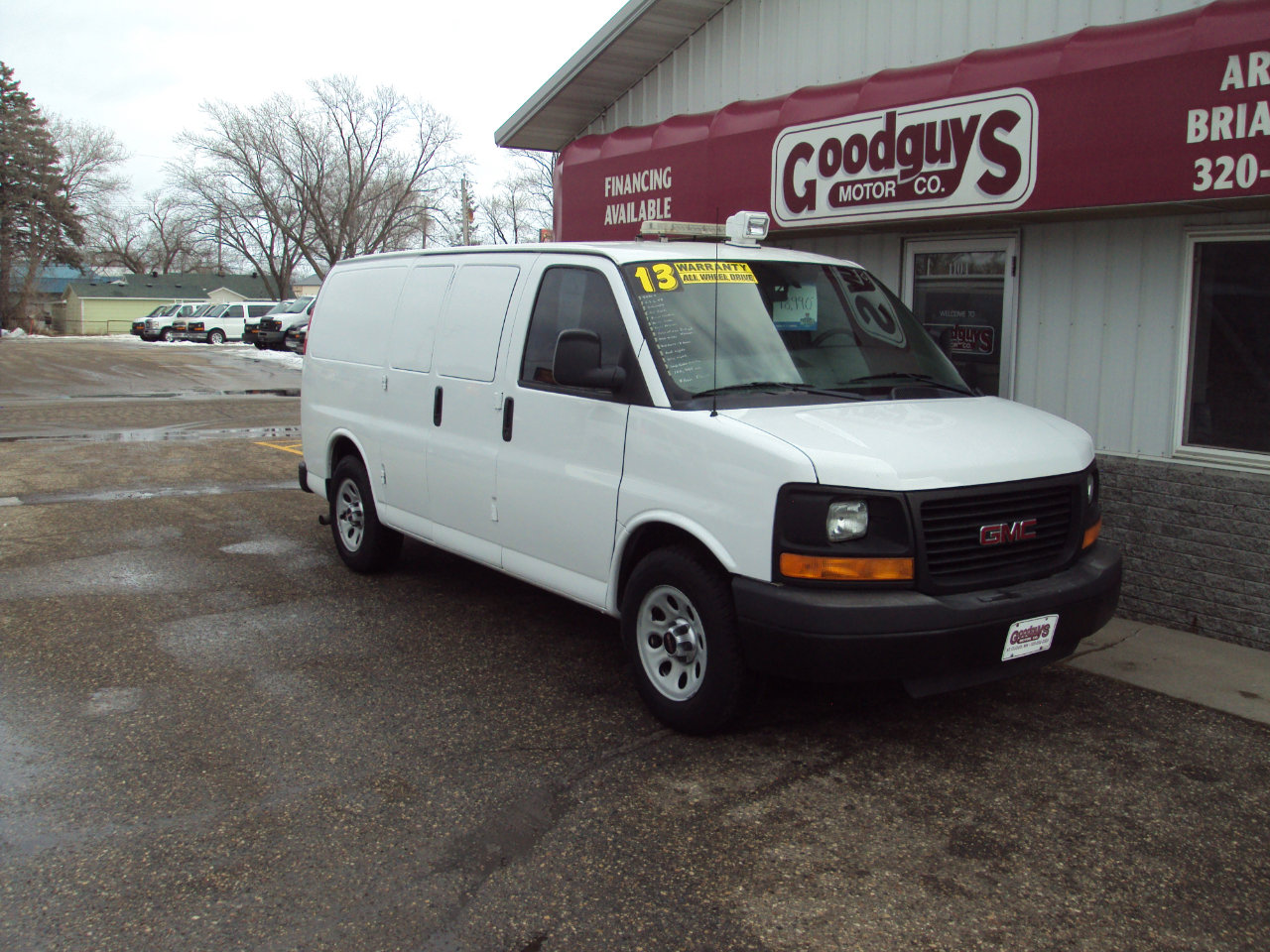 Used 2013 GMC Savana 1500 AWD image 2