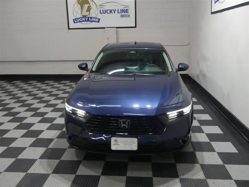 Used 2024 Honda Accord EX image 3