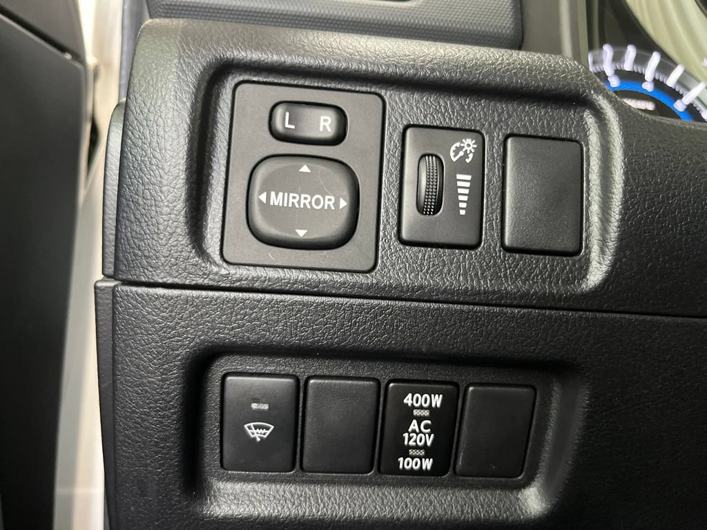 Used 2018 Toyota 4Runner SR5 Premium AWD/4WD image 14