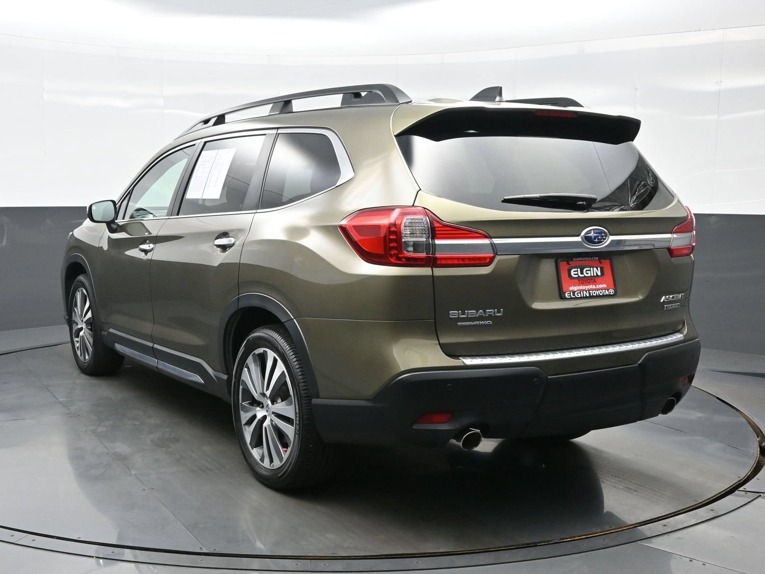 Used 2022 Subaru Ascent Touring AWD/4WD image 4