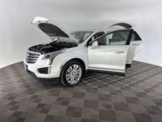 Used 2017 Cadillac XT5 Premium Luxury w/ LPO, Wheel Lock Package AWD/4WD image 11