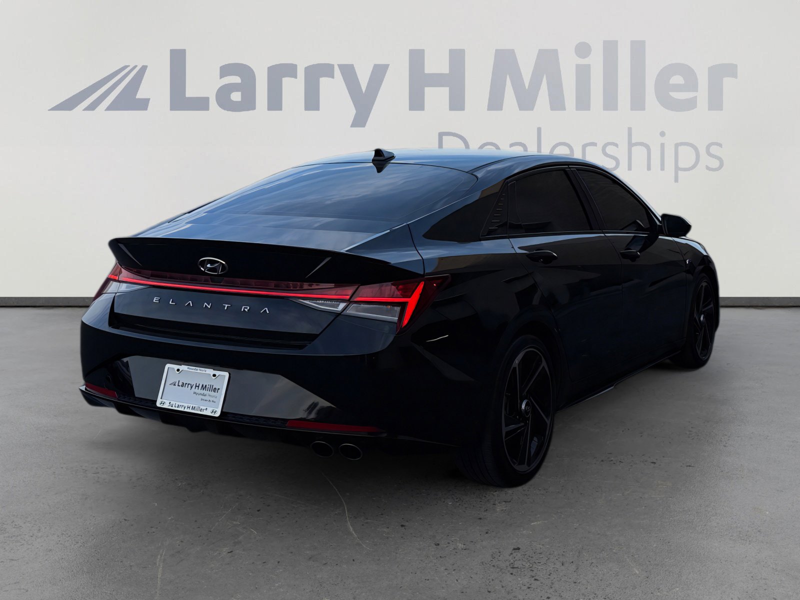 Certified 2023 Hyundai Elantra N Line image 5