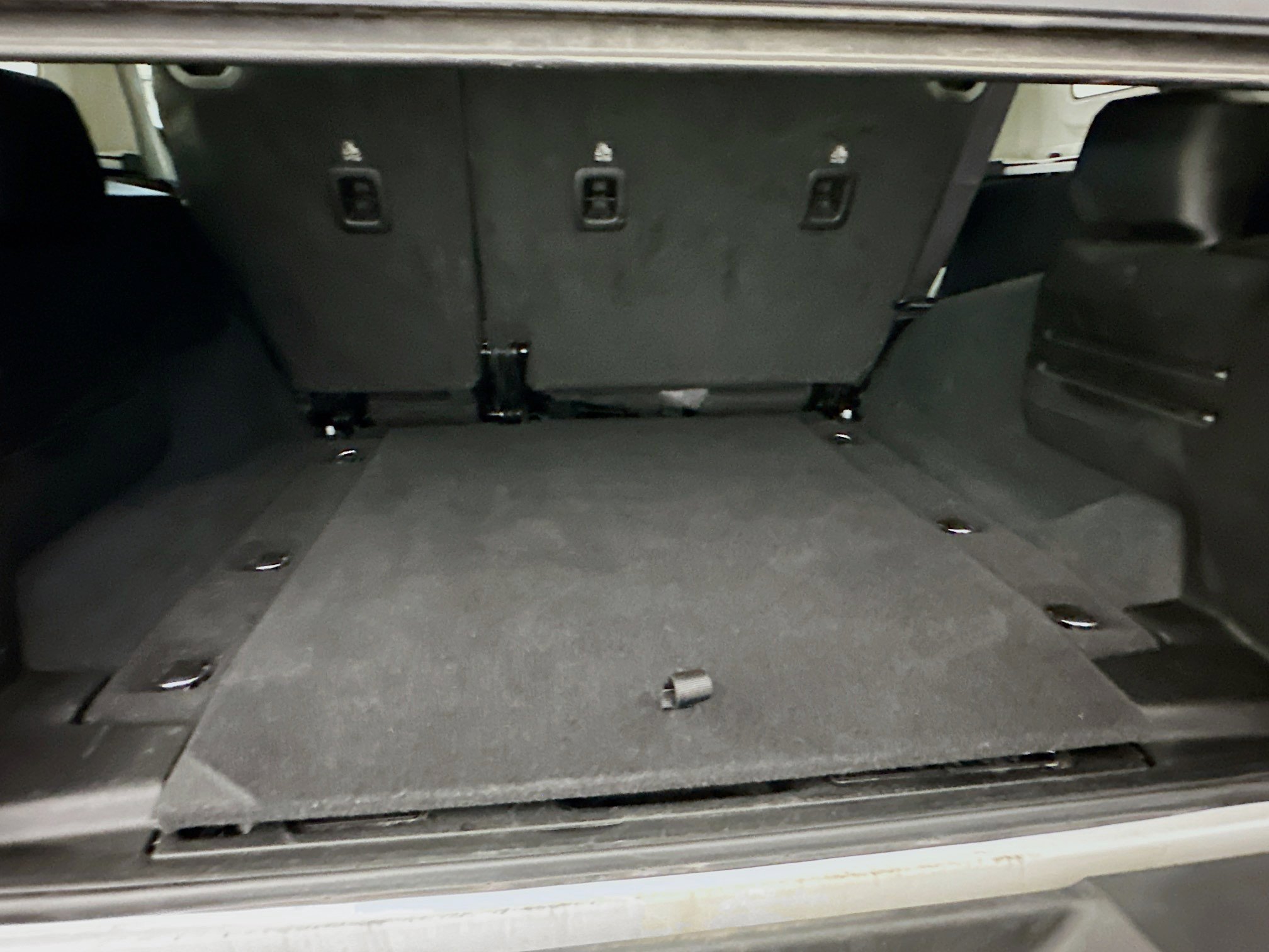 Used 2025 Jeep Wrangler Sport S image 29