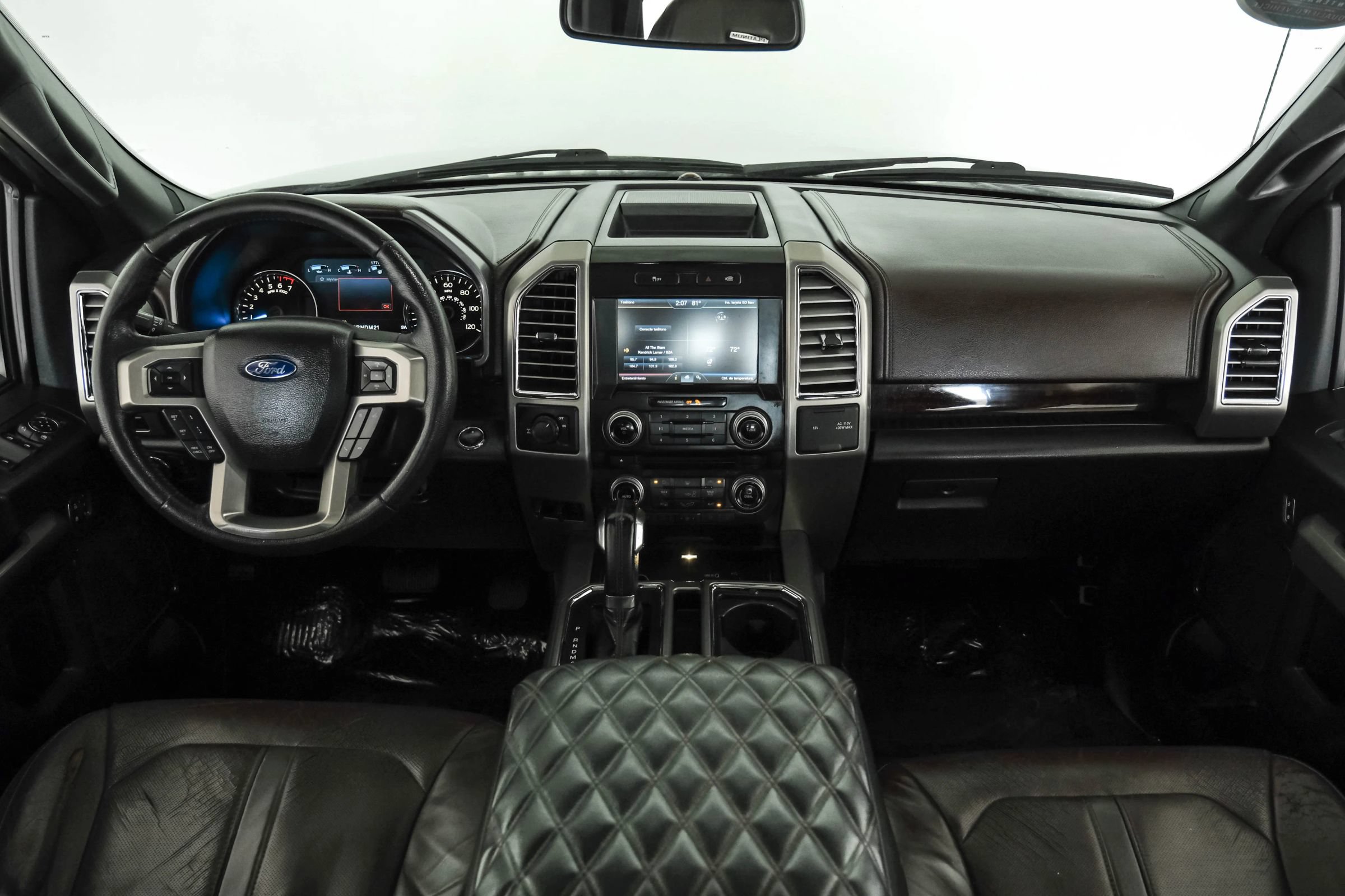 Used 2015 Ford F150 Platinum w/ Equipment Group 701A Luxury RWD image 13