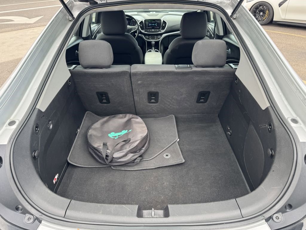 Used 2019 Chevrolet Volt LT w/ Comfort Package image 28