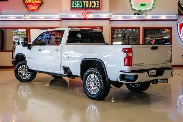 Used 2022 Chevrolet Silverado 3500 High Country w/ Technology Package image 4