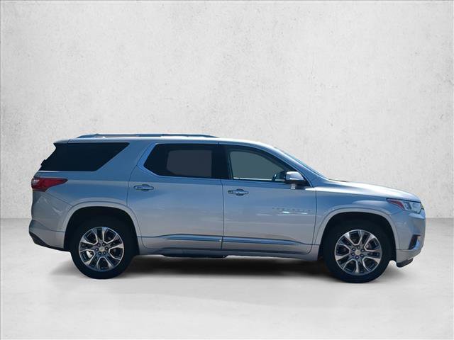 Used 2019 Chevrolet Traverse Premier w/ Driver Confidence II Package FWD image 4