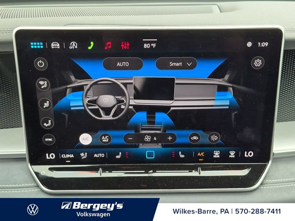 Certified 2026 Volkswagen Tiguan SE R-Line AWD/4WD image 21