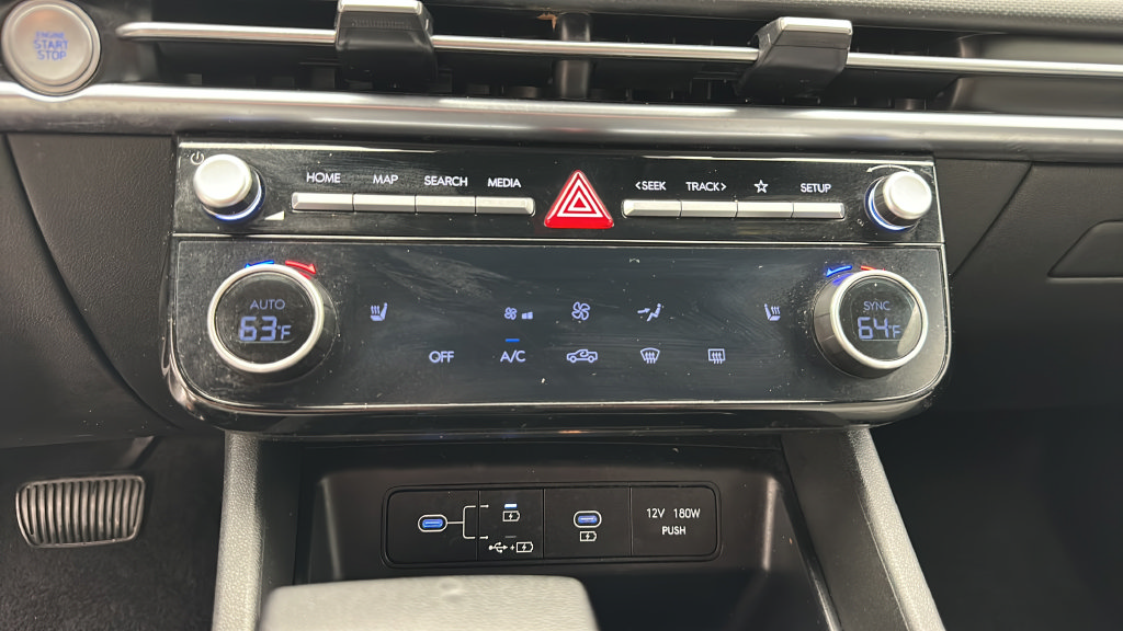 Used 2025 Hyundai Santa Cruz SEL AWD/4WD image 18