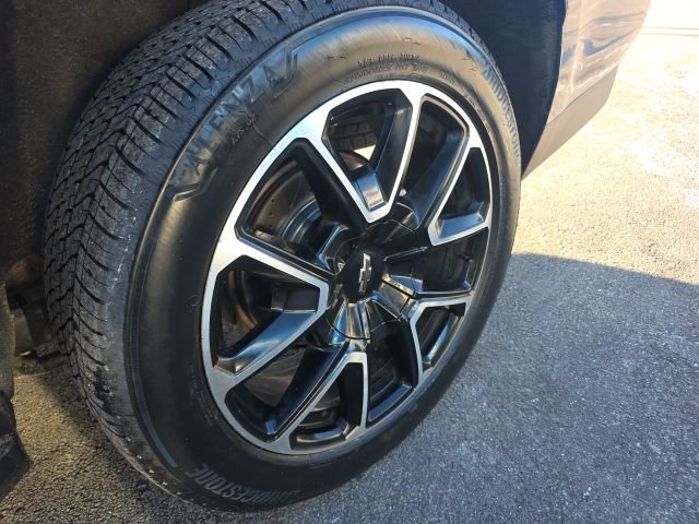 Used 2021 Chevrolet Suburban RST image 7