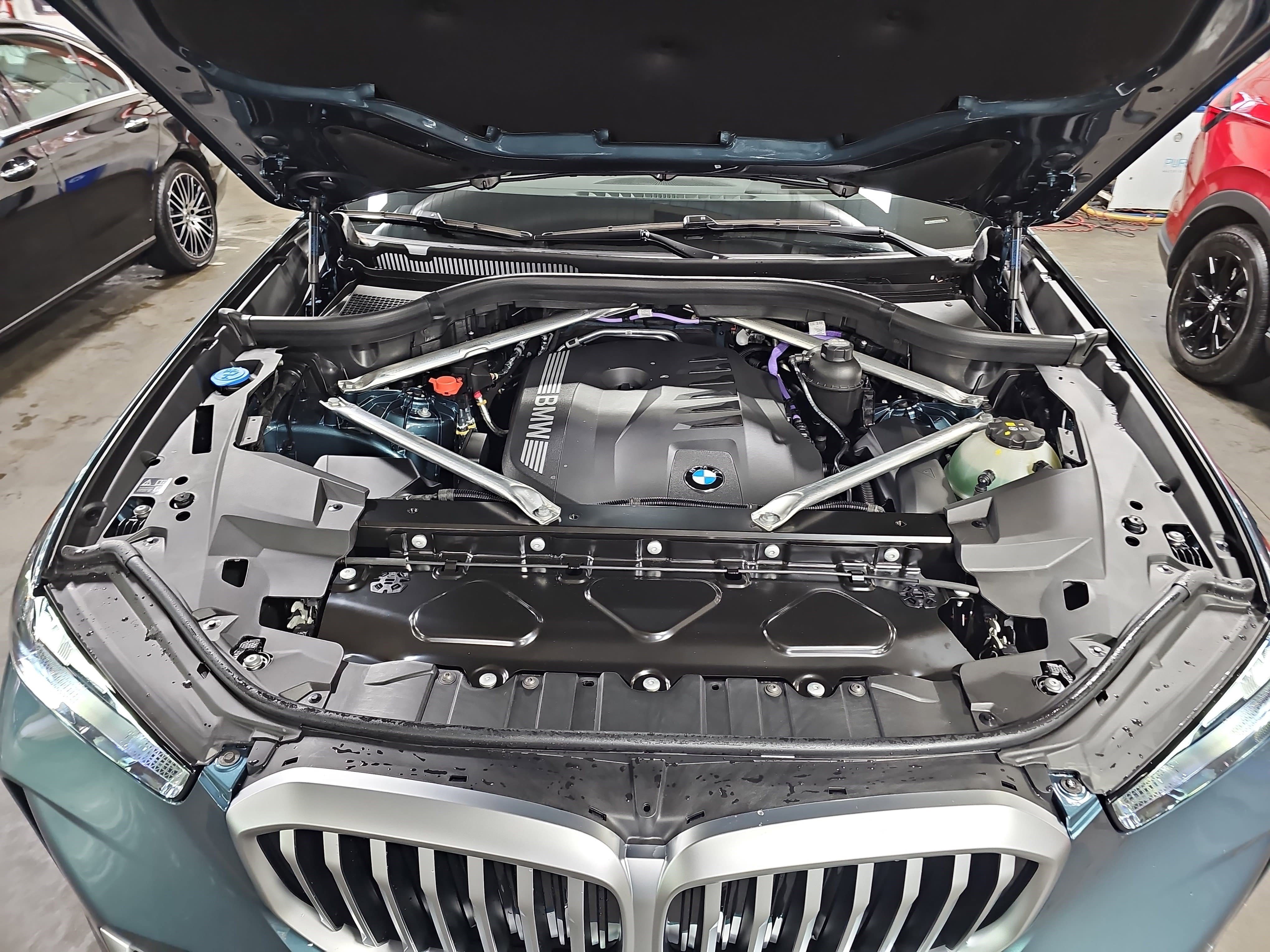 New 2026 BMW X5 xDrive40i w/ Climate Comfort Package image 31