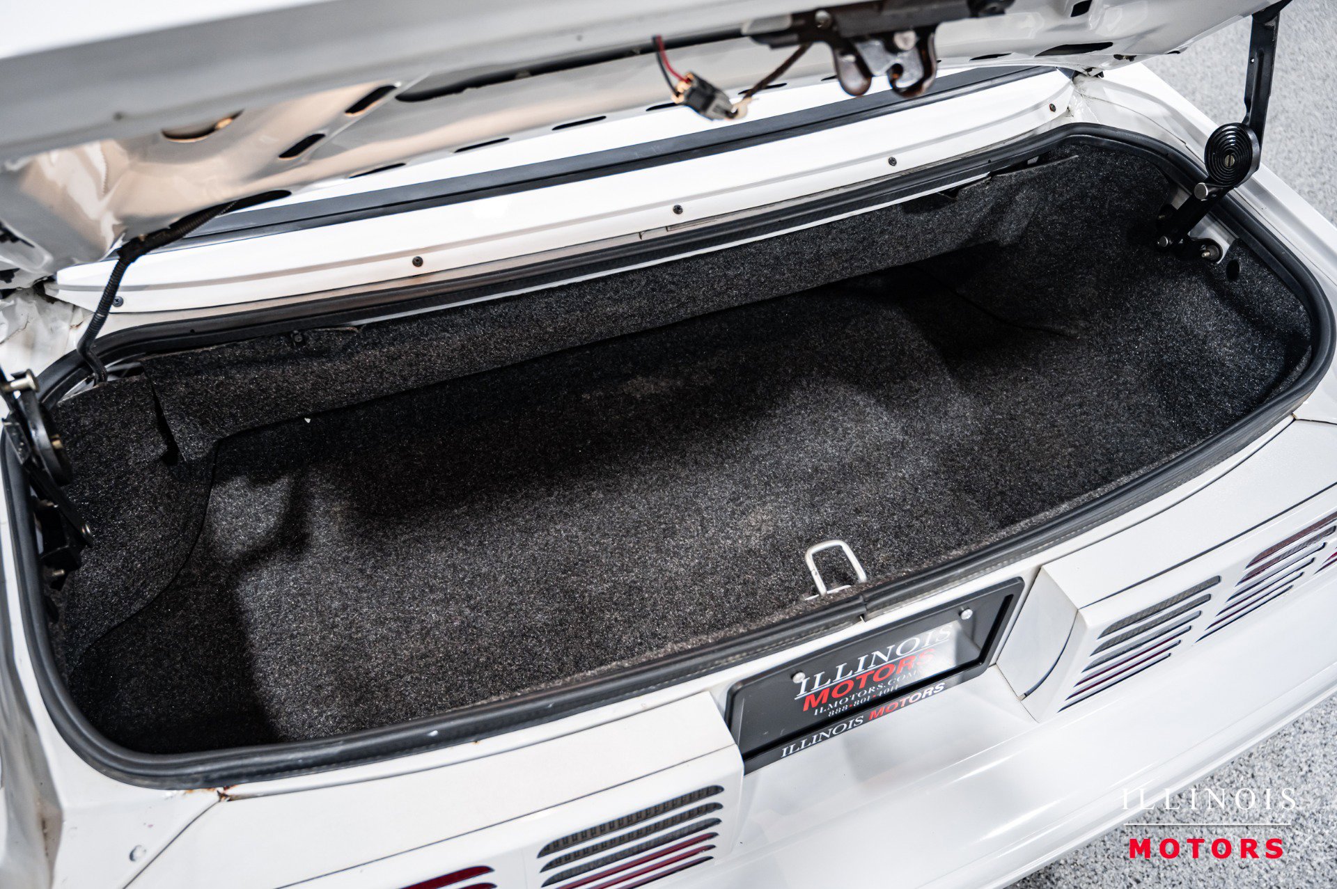 Used 1990 Ford Mustang GT image 24