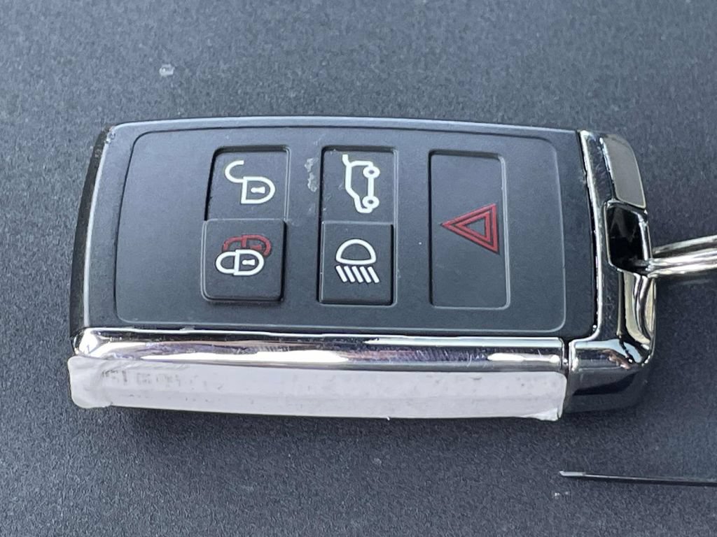 Certified 2023 Land Rover Defender 110 S AWD/4WD image 39