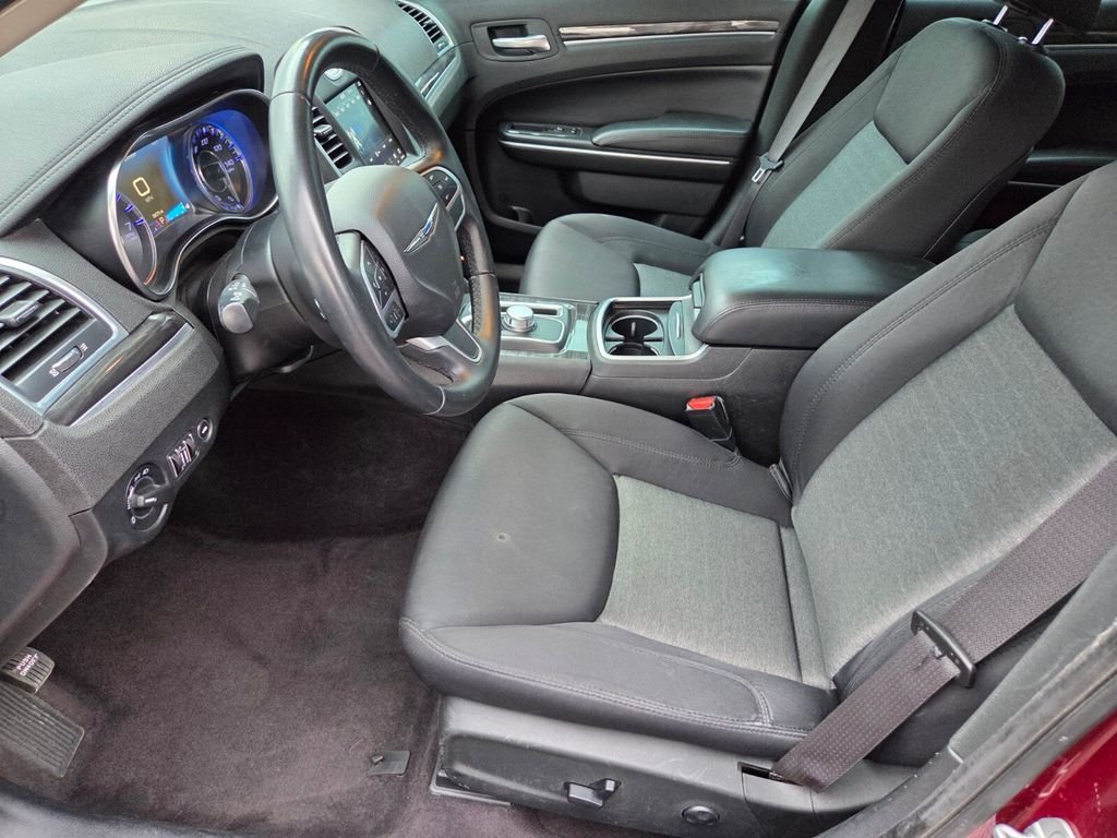 Used 2019 Chrysler 300 Touring w/ Sport Appearance Package RWD image 13