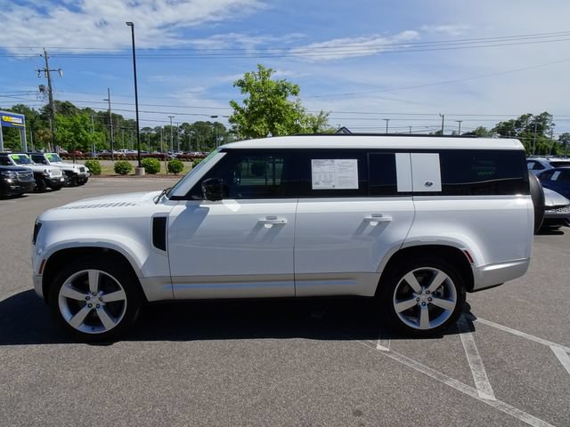 Used 2023 Land Rover Defender 130 First Edition AWD/4WD image 7