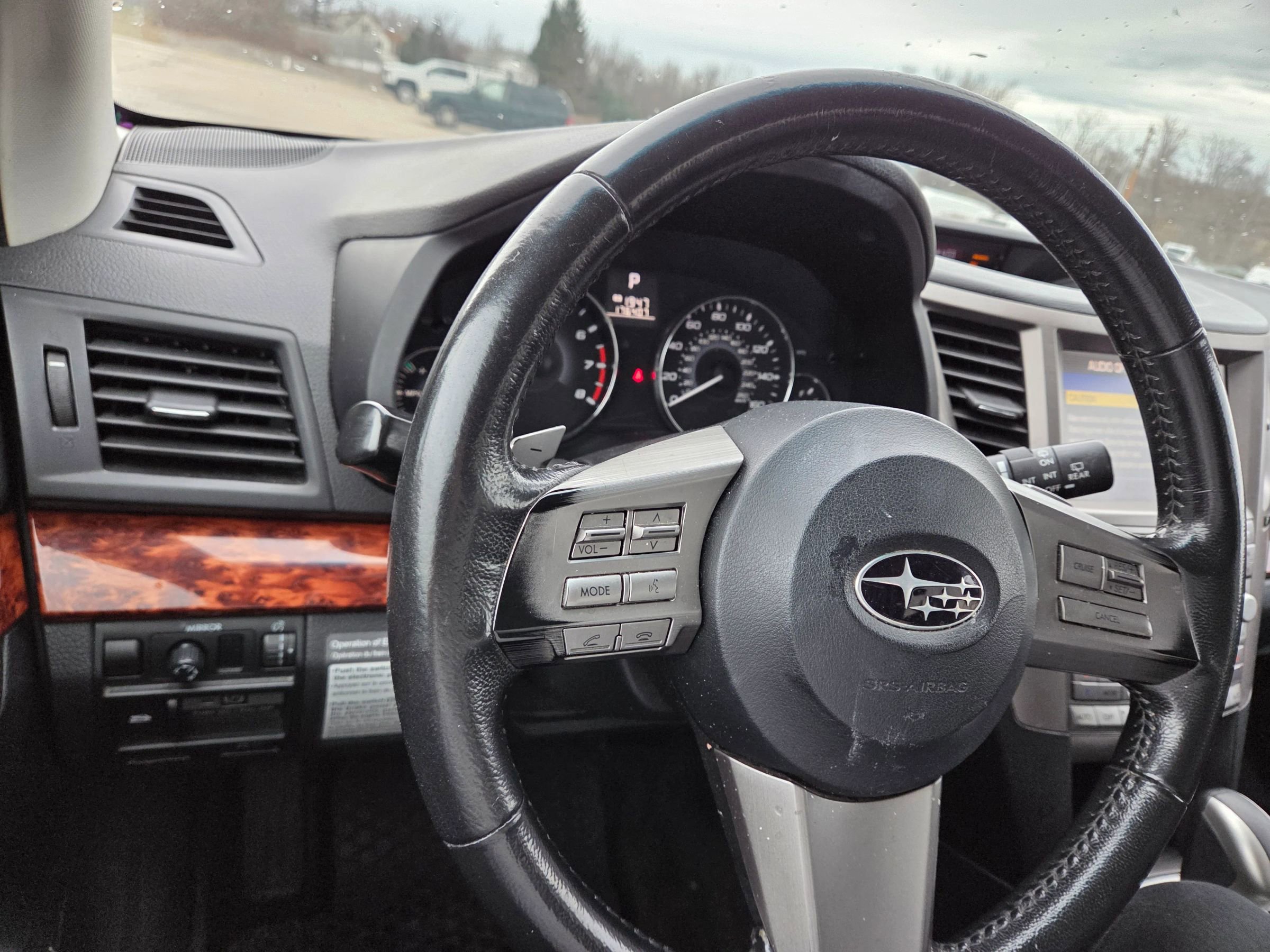 Used 2011 Subaru Outback 3.6R Limited image 23