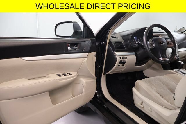 Used 2013 Subaru Outback 2.5i Premium AWD/4WD image 8