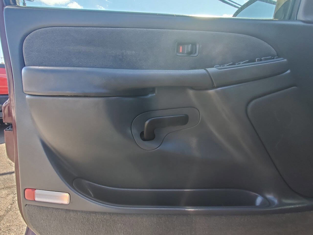 Used 2003 Chevrolet Silverado 1500 LS w/ Skid Plate Package image 13