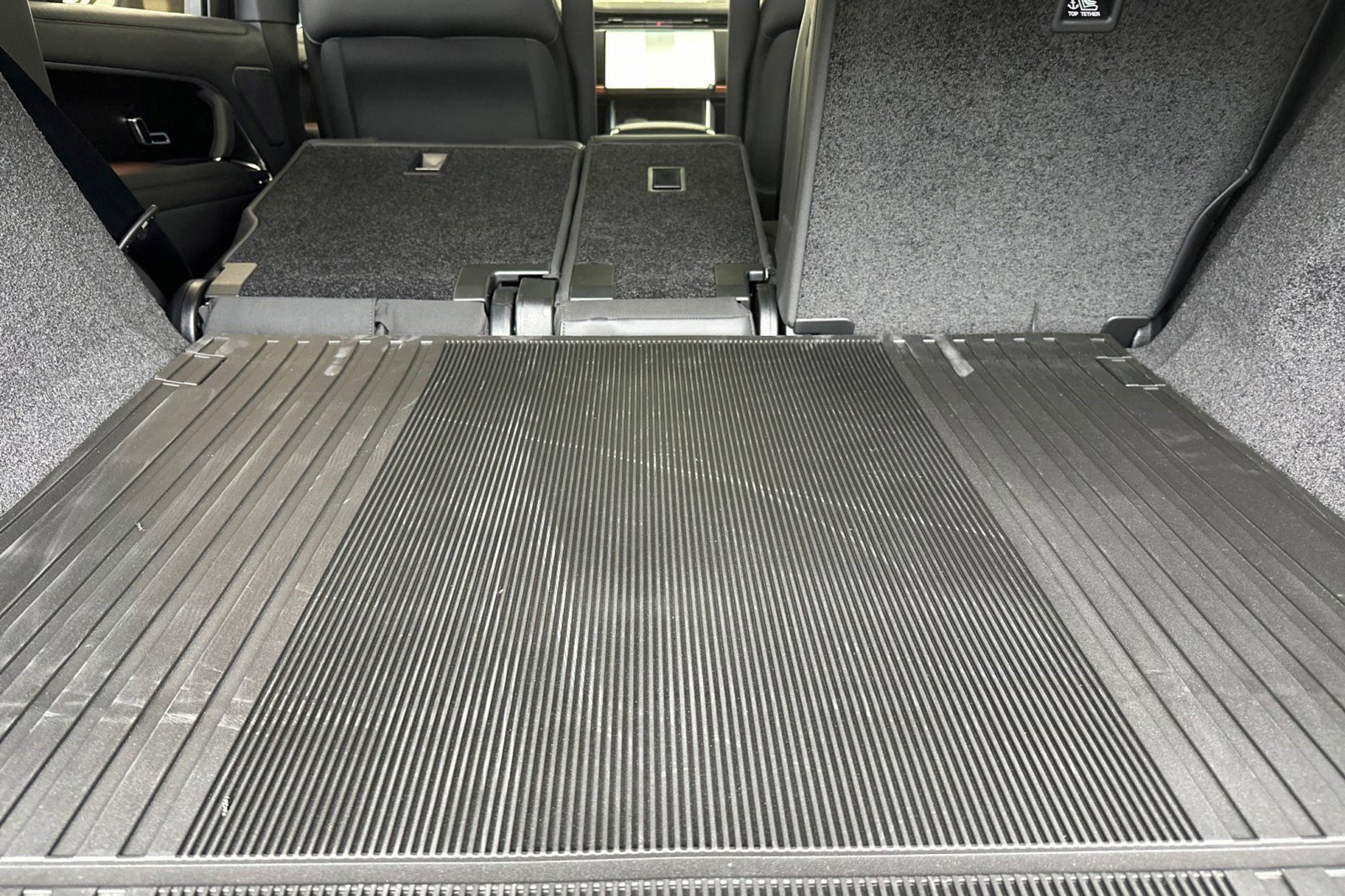 New 2025 Land Rover Range Rover SE image 26