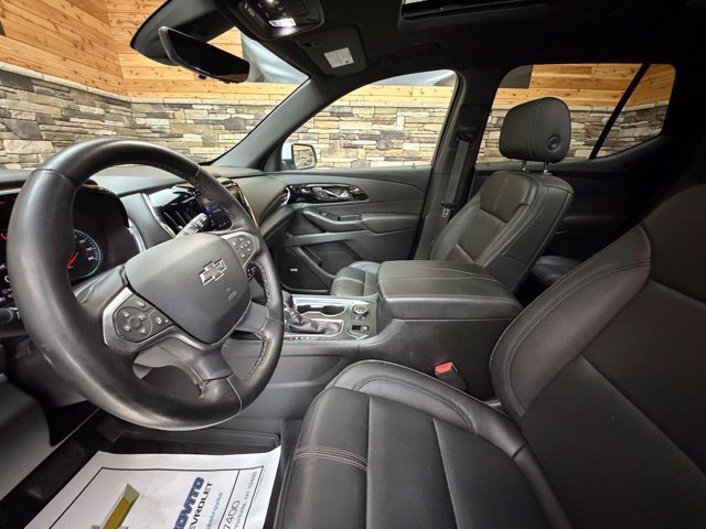 Used 2023 Chevrolet Traverse RS AWD/4WD image 9