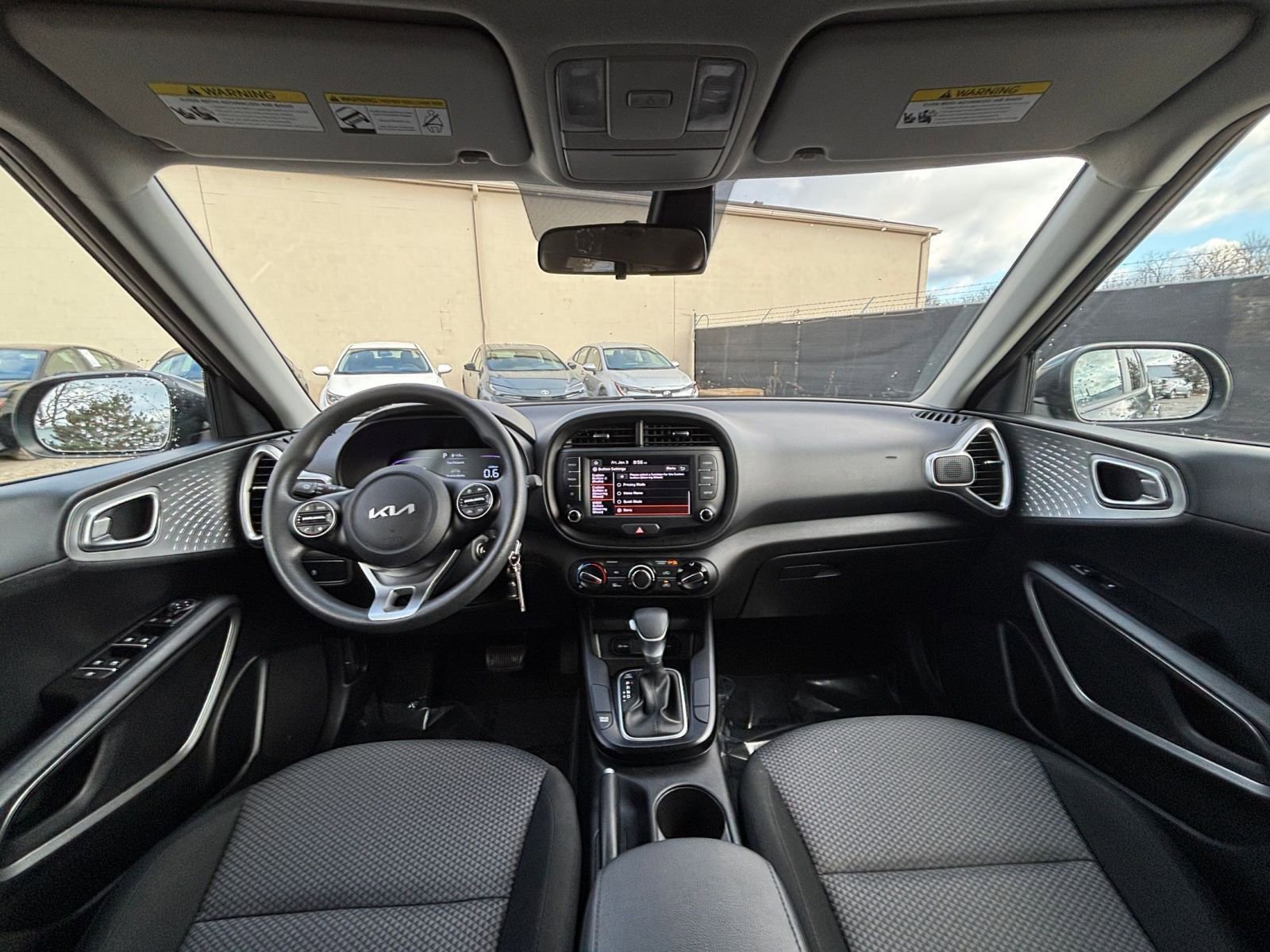 Used 2025 Kia Soul LX w/ LX Technology Package image 31
