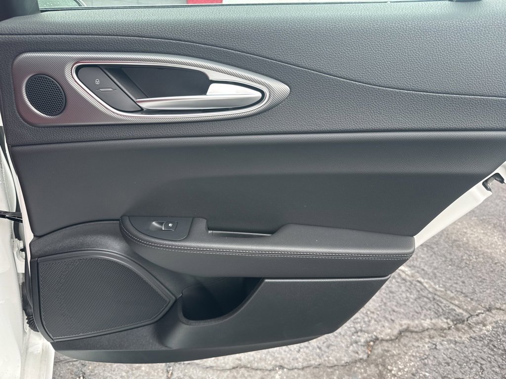 New 2025 Alfa Romeo Giulia AWD w/ Veloce Package AWD image 20