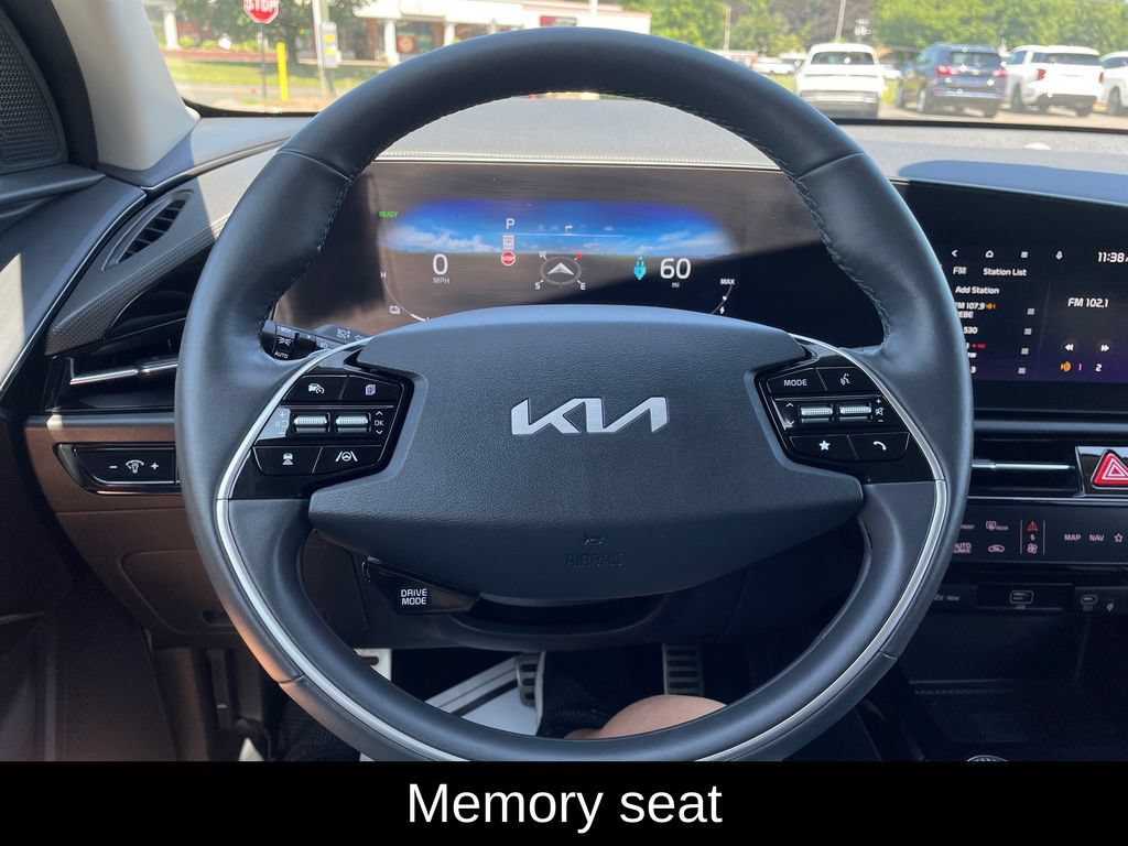 Used 2023 Kia Niro Wave w/ Wave Preserve Package FWD image 20