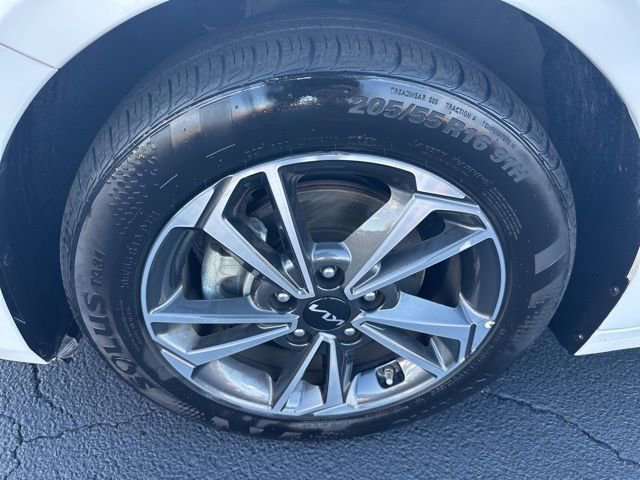 Used 2024 Kia Forte LXS image 30