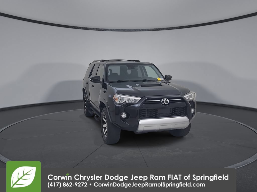 Used 2020 Toyota 4Runner TRD Off-Road Premium w/ Moonroof Package AWD/4WD image 4