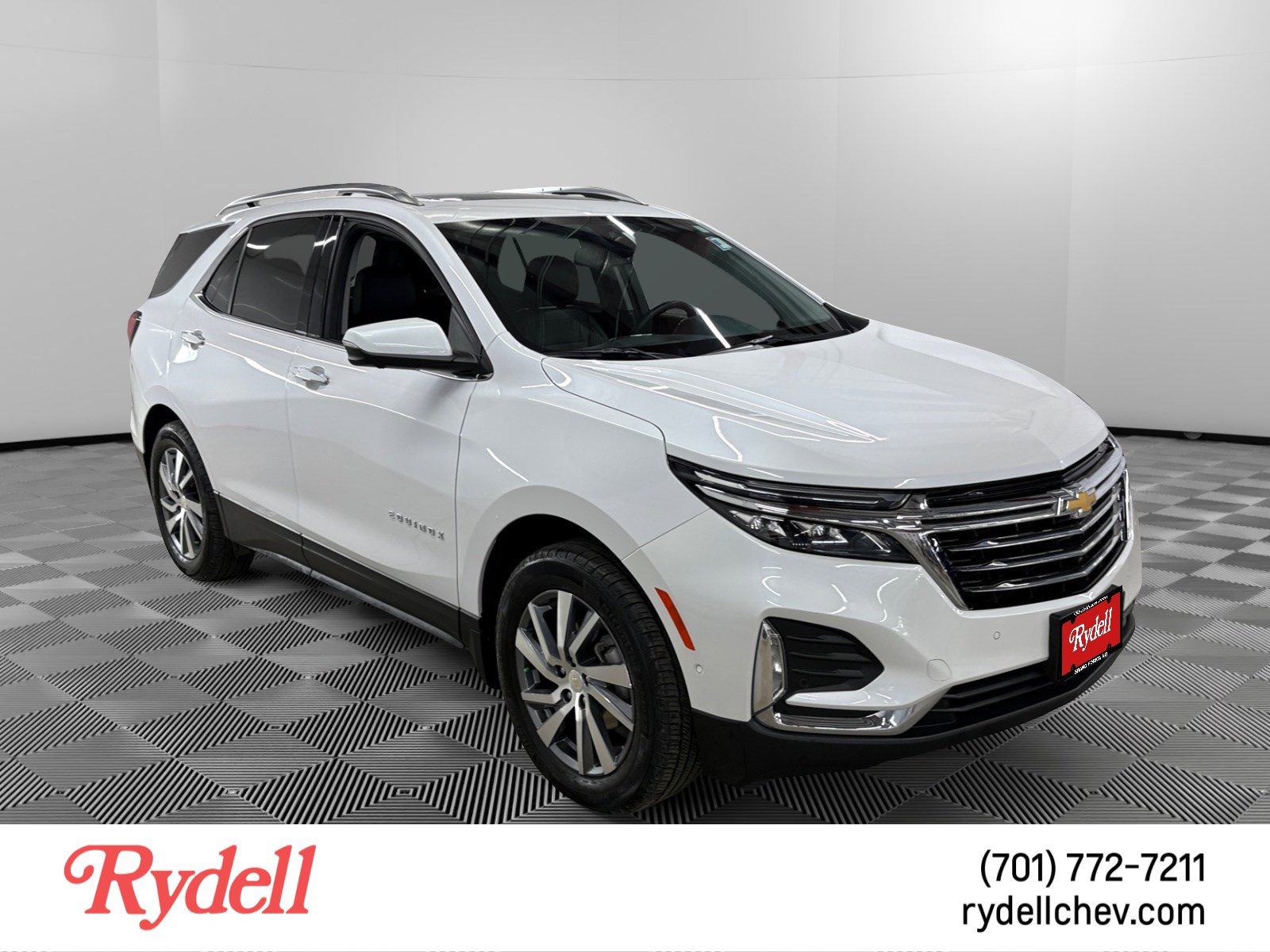 Used 2023 Chevrolet Equinox Premier AWD/4WD image 7