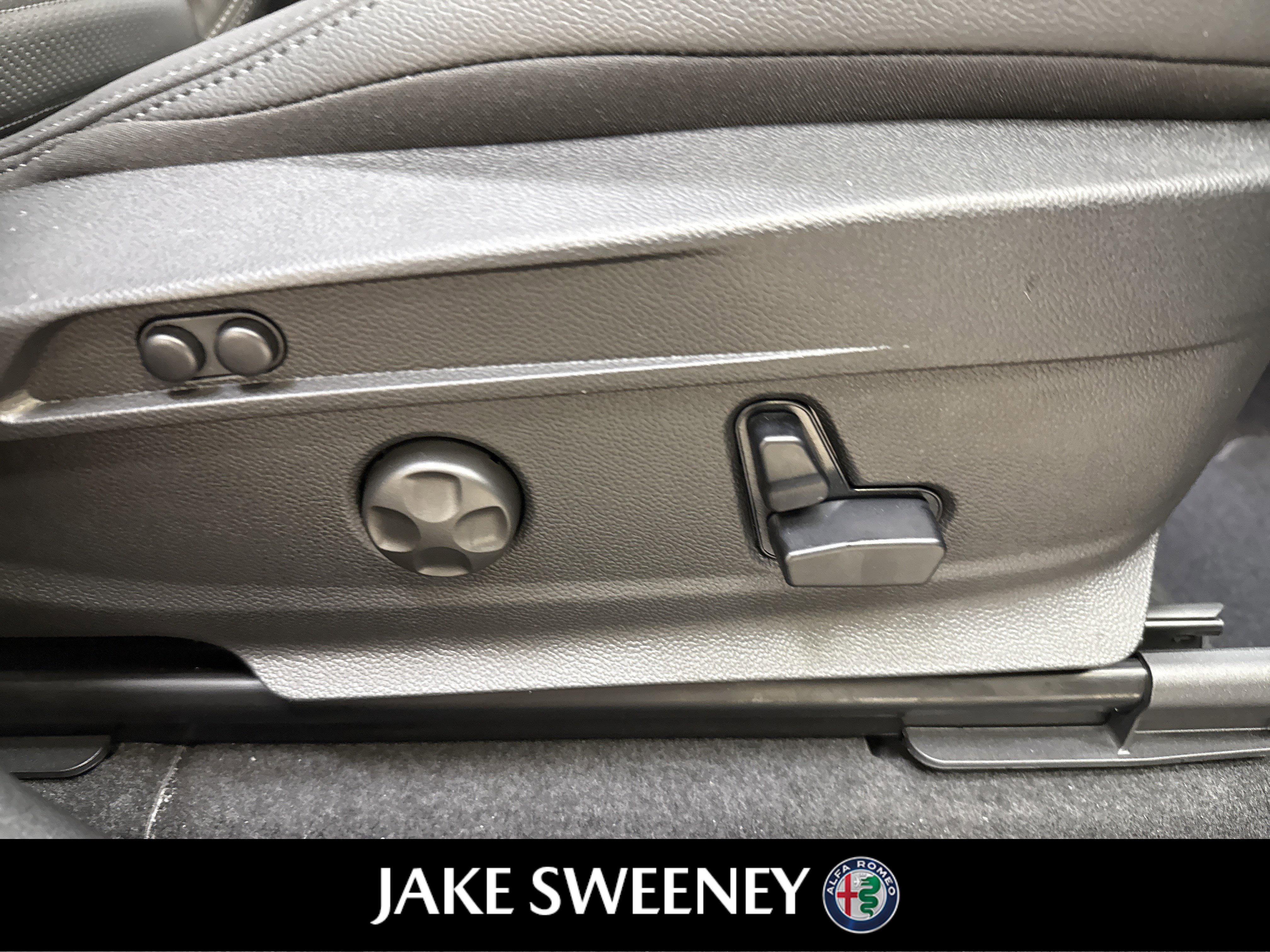 New 2026 Alfa Romeo Stelvio Sprint image 33