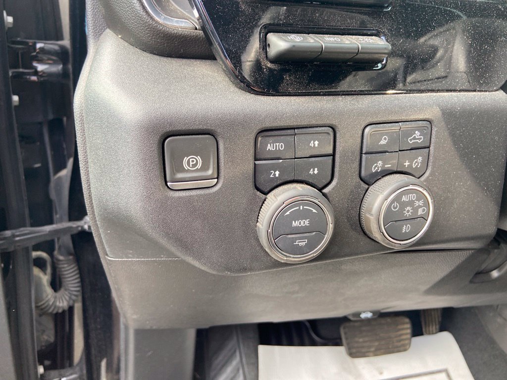 Used 2024 Chevrolet Silverado 3500 LTZ w/ LTZ Convenience Package AWD/4WD image 26