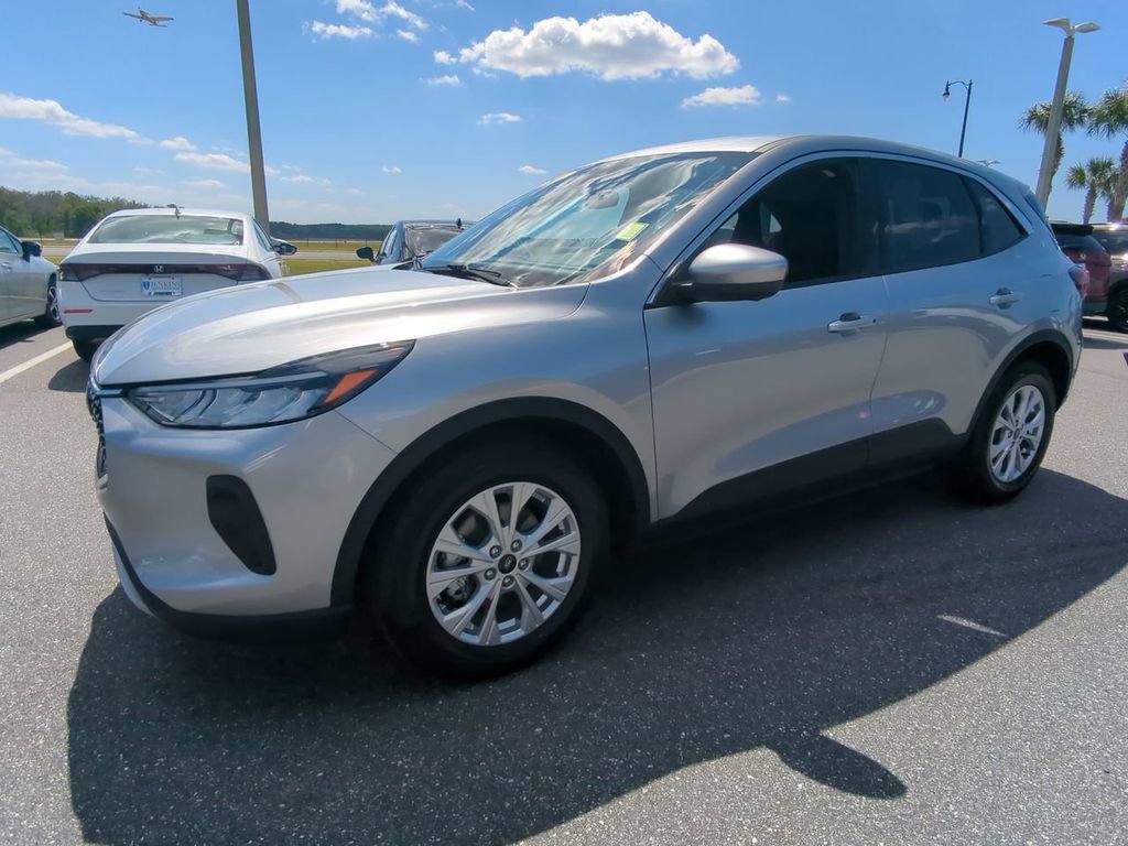 Used 2023 Ford Escape Active w/ Tech Pack #2 image 8