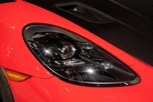 Used 2024 Porsche 718 Cayman GT4 RS RWD image 17