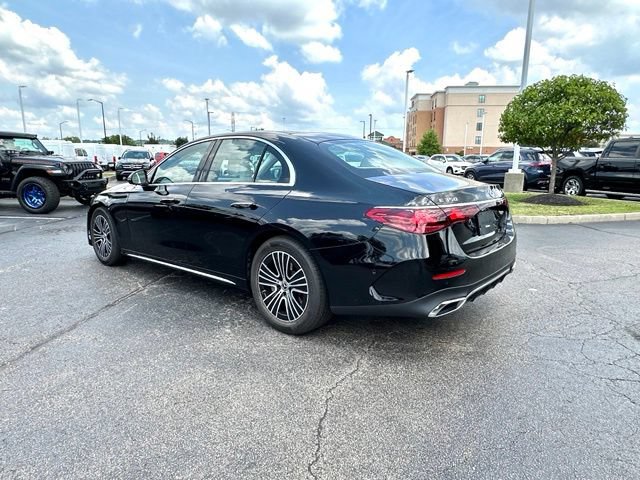 Used 2025 Mercedes-Benz E 350 4MATIC Sedan image 10