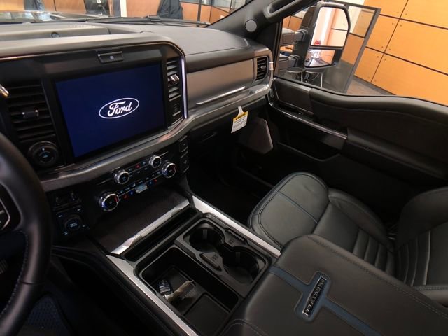 Used 2025 Ford F350 Platinum image 18