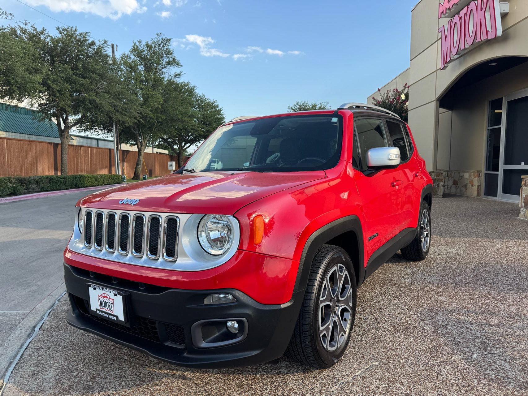Used 2016 Jeep Renegade Limited FWD image 4