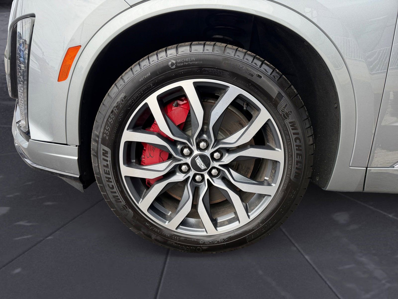 Used 2025 Cadillac XT6 Sport image 14