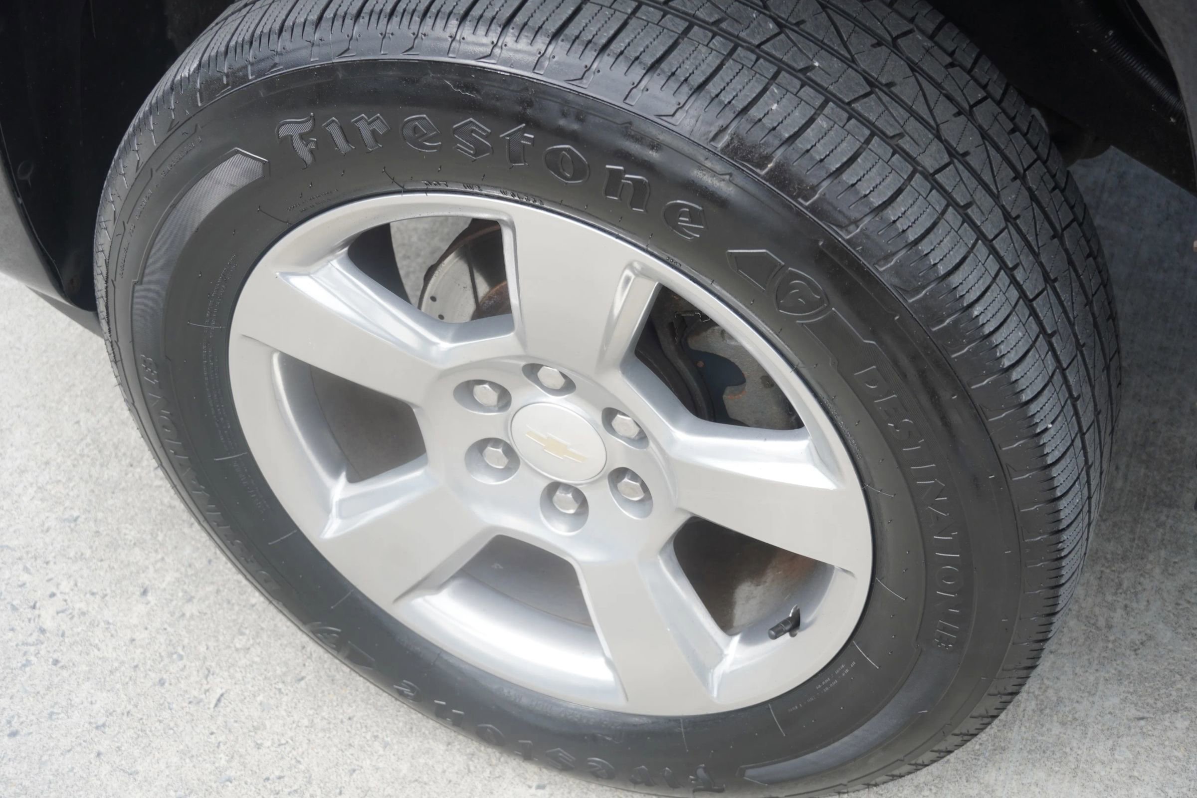 Used 2011 GMC Yukon Denali image 38